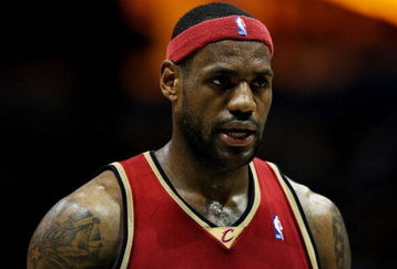 MILWAUKEE - FEBRUARY 20: LeBron James #23 of the Cleveland Cavaliers waits to shoot a free-throw against the Milwaukee Bucks on February 20, 2009 at the Bradley Center in Milwaukee, Wisconsin. The Cavaliers defeated the Bucks 111-103. NOTE TO USER: User expressly acknowledges and agreees that, by downloading and/or using this Photograph, User is consenting to the terms and conditions of the Getty Images License Agreement. (Photo by Jonathan Daniel/Getty Images)