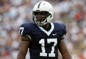 STATE COLLEGE, PA - SEPTEMBER 06:  Quarterback Daryll Clark #17 of the Penn State Nittany Lions during play against the Oregon State Beavers at Beaver Stadium on September 6, 2008 in State College, Pennsylvania.  (Photo by Ronald Martinez/Getty Images)