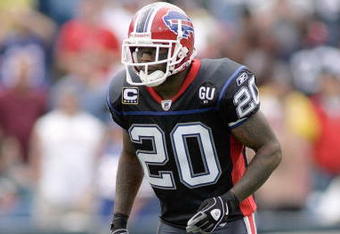 ORCHARD PARK, NY - SEPTEMBER 7:  Donte Whitner #20 of the Buffalo Bills moves on the field during the game against the Seattle Seahawks at Ralph Wilson Stadium on September 7, 2008 in Orchard Park, New York. (Photo by Rick Stewart/Getty Images)