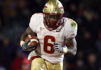 COLLEGE PARK, MD - NOVEMBER 22:  Antone Smith #6 of the Florida State Seminoles runs the ball against the Maryland Terrapins on November 22, 2008 at Byrd Stadium in College Park, Maryland.  (Photo by Jim McIsaac/Getty Images)