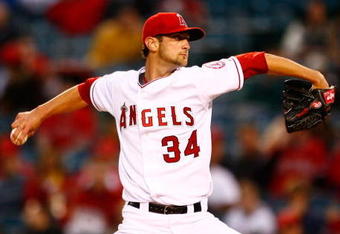 ANAHEIM, CA - APRIL 08:  Nick Adenhart #34 of the Los Angeles Angels of Anaheim throws a pitch against the Oakland Athletics at Angel Stadium on April 8, 2009 in Anaheim, California. The Athletics defeated the Angels 6-4.  (Photo by Jeff Gross/Getty Images)