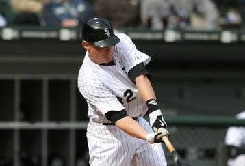 CHICAGO - APRIL 09:  Brian Anderson #32 of the Chicago White Sox bats against the Kansas City Roayls at U.S. Cellular Field on April 9, 2009 in Chicago, Illinois. The Royals won 2-1. (Photo by Jonathan Daniel/Getty Images)