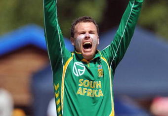 CENTURION, SOUTH AFRICA - APRIL 05: Johan Botha of South Africa appeals for lbw during the second ODI match between South Africa and Australia at SuperSport Park on April 05, 2009 in Centurion, South Africa. (Photo by Duif du Toit/Gallo Images)