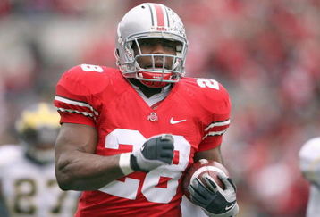 COLUMBUS, OH - NOVEMBER 22: Chris Wells #28 of the Ohio State Buckeyes carries the ball during the Big Ten Conference game against the Michigan Wolverines at Ohio Stadium on November 22, 2008 in Columbus, Ohio.  (Photo by Andy Lyons/Getty Images)