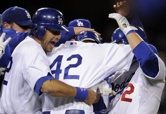 Dodgers_walk_off_win_crop_340x234