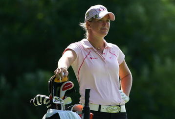 NEW ROCHELLE, NY - JULY 20:  Suzann Pettersen of Norway waits to play from the fourth tee during the second round of the HSBC Women's World Match Play Championship at Wykagyl Country Club on July 20, 2007 in New Rochelle, New York.  (Photo by Chris McGrath/Getty Images)