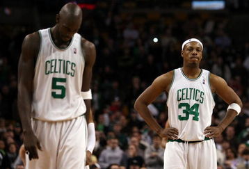 BOSTON - FEBRUARY 08:  Paul Pierce #34 and Kevin Garnett #5 of the Boston Celtics react after losing to the San Antonio Spurs on February 8, 2009 at TD Banknorth Garden in Boston, Massachusetts. The Spurs defeated the Celtics 105-99. NOTE TO USER: User expressly acknowledges and agrees that, by downloading and or using this Photograph, user is consenting to the terms and conditions of the Getty Images License Agreement.  (Photo by Elsa/Getty Images)