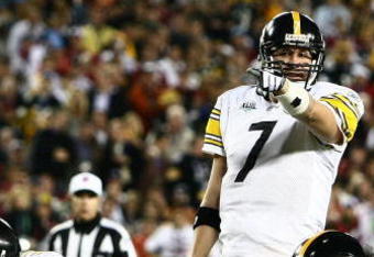 TAMPA, FL - FEBRUARY 01:  Quarterback Ben Roethlisberger #7 of the Pittsburgh Steelers points against the Arizona Cardinals during Super Bowl XLIII on February 1, 2009 at Raymond James Stadium in Tampa, Florida.  (Photo by Chris McGrath/Getty Images)