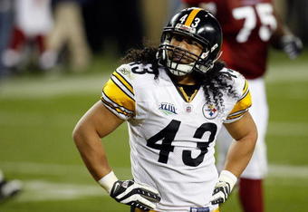 TAMPA, FL - FEBRUARY 01:  Safety Troy Polamalu #43 of the Pittsburgh Steelers looks on against the Arizona Cardinals during Super Bowl XLIII on February 1, 2009 at Raymond James Stadium in Tampa, Florida.  (Photo by Kevin C. Cox/Getty Images)