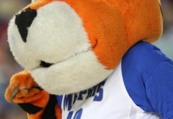 GLENDALE, AZ - MARCH 26:  The mascot of the Memphis Tigers performs during the game against the Missouri Tigers in the Sweet 16 of the NCAA Division I Men's Basketball Tournament at the University of Phoenix Stadium on March 26, 2009 in Glendale, Arizona.  (Photo by Ronald Martinez/Getty Images)