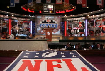 NEW YORK - APRIL 26:  A general view shows the stage during the during the 2008 NFL Draft on April 26, 2008 at Radio City Music Hall in New York, New York.  (Photo by Jim McIsaac/Getty Images)