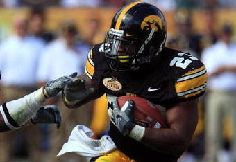 TAMPA, FL - JANUARY 01:  Shonn Green #23 of the Iowa Hawkeyes runs the ball against the South Carolina Gamecocks during the Outback Bowl on January 1, 2009 at Raymond James Stadium in Tampa, Florida.  (Photo by Scott Halleran/Getty Images)