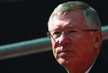 LONDON, ENGLAND - APRIL 19:  Sir Alex Ferguson manager of Manchester United looks on prior to the FA Cup sponsored by E.ON Semi Final match between Everton and Manchester United at Wembley Stadium on April 19, 2009 in London, England.  (Photo by Jamie McDonald/Getty Images)