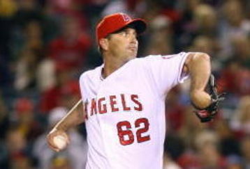 ANAHEIM, CA - APRIL 08:  Scot Shields #62 of the Los Angeles Angels of Anaheim throws a pitch against the Oakland Athletics at Angel Stadium on April 8, 2009 in Anaheim, California. The Athletics defeated the Angels 6-4.  (Photo by Jeff Gross/Getty Images)