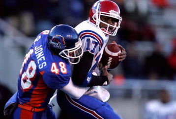 BOISE, ID - NOVEMBER 20:  Defensive back Robby Jones #48 of Boise State sacks quarterback Donald Allen #17 of Louisiana Tech during the game at Bronco Stadium on November 20, 2004 in Boise, Idaho. Boise State defeated Louisiana Tech 55-14. (Photo by Jeff Gross/Getty Images)