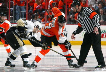 PHILADELPHIA - APRIL 19:  Sidney Crosby #87 of the Pittsburgh Penguins skates against Jeff Carter #17 of the Philadelphia Flyers during Game Three of the Eastern Conference Quarterfinal Round of the 2009 NHL Stanley Cup Playoffs  at the Wachovia Center on April 19, 2009 in Philadelphia, Pennsylvania. The Flyers won the game 6-3 to cut the Penguins lead in the series to two games to one.  (Photo by Jim McIsaac/Getty Images)