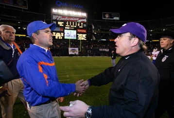 SAN DIEGO, CA - DECEMBER 23:  Head Coach Chris Petersen of the Boise State Broncos meets Heads Coach Gary Patterson of TCU Horned Frogs after the Horned Frogs 17-16 win over the Broncos during the San Diego County Credit Union Poinsettia Bowl at Qualcomm Stadium on December 23, 2008 in San Diego, California. (Photo by Donald Miralle/Getty Images)