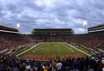OXFORD, MS - NOVEMBER 17: An overall view of the stadium during a game against the LSU Tigers and Mississippi Rebels on November 17, 2007 at Vaught-Hemingway Stadium/Hollingsworth Field in Oxford, Mississippi. LSU beat Mississippi 41-24. (Photo by Joe Murphy/Getty Images)