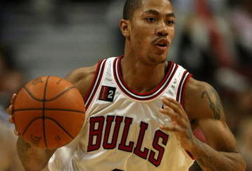 CHICAGO - MARCH 06:  Derrick Rose #1 of the Chicago Bulls brings the ball up court against the Milwaukee Bucks at the United Center on March 6, 2009 in Chicago, Illinois.  NOTE TO USER: User expressly acknowledges and agreees that, by downloading and/or using this Photograph, User is consenting to the terms and conditions of the Getty Images License Agreement.  (Photo by Jonathan Daniel/Getty Images)