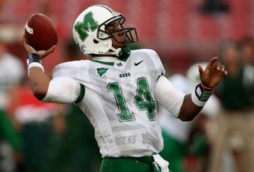 HOUSTON - NOVEMBER 17:  Quarterback Bernard Morris #14 of  the Marshall Thundering Herd throws a pass against the Houston Cougars at Robertson Stadium November 17, 2007 in Houston, Texas. Houston won 35-28.  (Photo by Stephen Dunn/Getty Images)