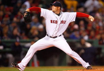 BOSTON - APRIL 8: Jon Lester #31of the Boston Red Sox throws against the Tampa Bay Rays at Fenway Park, April 8, 2009, in Boston, Massachusetts. (Photo by Jim Rogash/Getty Images)