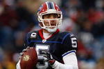 ORCHARD PARK, NY - DECEMBER 28:  Trent Edwards #5 of the Buffalo Bills looks for a receiver during the game against the New England Patriots on December 28, 2008 at Ralph Wilson Stadium in Orchard Park, New York. (Photo by Rick Stewart/Getty Images)
