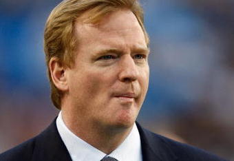 TAMPA, FL - FEBRUARY 01:  NFL Commissioner Roger Goodell looks on during Super Bowl XLIII between the Arizona Cardinals and the Pittsburgh Steelers on February 1, 2009 at Raymond James Stadium in Tampa, Florida.  (Photo by Streeter Lecka/Getty Images)
