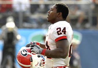 ORLANDO, FL - JANUARY 1: Running back Knowshon Moreno #24 of the University of Georgia sets for play against the Michigan State Spartans at the 2009 Capital One Bowl at the Citrus Bowl on January 1, 2009 in Orlando, Florida.  (Photo by Al Messerschmidt/Getty Images) 