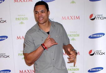 TAMPA, FL - JANUARY 30:  Tony Gonzalez of the Kansas City Chiefs arrives for the Maxim Magazine Super Bowl XLIII party at The Ritz Ybor on January 30, 2009 in Tampa, Florida.  (Photo by Tim Boyles/Getty Images)