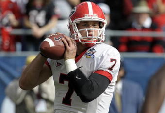 ORLANDO, FL - JANUARY 1: Quarterback Matthew Stafford #7 of the University of Georgia sets to pass against the Michigan State Spartans at the 2009 Capital One Bowl at the Citrus Bowl on January 1, 2009 in Orlando, Florida.  (Photo by Al Messerschmidt/Getty Images) 