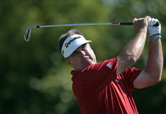 AVONDALE, LA - APRIL 23: Kenny Perry watches his tee shot on the 14th hole during the first round of the Zurich Classic at TPC Louisiana on April 23, 2009  in Avondale, Louisiana. (Photo by Dave Martin/Getty)