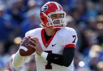 LEXINGTON, KY - NOVEMBER 8:  Matthew Stafford #7 of the Georgia Bulldogs drops back to pass during the game against the Kentucky Wildcats at Commonwealth Stadium on November 8, 2008 in Lexington, Kentucky. (Photo by Andy Lyons/Getty Images)