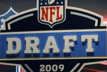 NEW YORK - APRIL 25:  NFL Commissioner Roger Goodell introduces Detroit Lions #1 draft pick Matthew Stafford at Radio City Music Hall for the 2009 NFL Draft on April 25, 2009 in New York City  (Photo by Jeff Zelevansky/Getty Images)