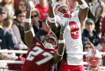 CHESTNUT HILL, MA - NOVEMBER 18: DeJuan Tribble #27 of the Boston College Eagles breaks up a pass intended for Darrius Heyward-Bey #8 of the Maryland Terrapins on November 18, 2006 at Alumni Stadium in Chestnut Hill, Massachusetts. (Photo by Elsa/Getty Images)