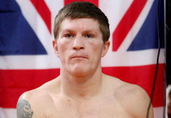 LAS VEGAS - APRIL 16:  Boxer Ricky Hatton of Great Britain works out at a gym on April 16, 2009 in Las Vegas, Nevada. Hatton will fight boxer Manny Pacquiao of the Philippines on May 2, 2009 at the MGM Grand Garden Arena.  (Photo by Isaac Brekken/Getty Images)