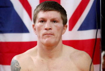 LAS VEGAS - APRIL 16:  Boxer Ricky Hatton of Great Britain works out at a gym on April 16, 2009 in Las Vegas, Nevada. Hatton will fight boxer Manny Pacquiao of the Philippines on May 2, 2009 at the MGM Grand Garden Arena.  (Photo by Isaac Brekken/Getty Images)