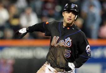 NEW YORK - APRIL 17:  David Wright #5 of the New York Mets runs the bases against the Milwaukee Brewers on April 17, 2009 at Citi Field in the Flushing neighborhood of the Queens borough of New York City.  (Photo by Jim McIsaac/Getty Images)