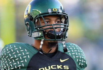 EUGENE, OR - NOVEMBER 03: Patrick Chung #15 of the Oregon Ducks looks on the field during the game against the Arizona State Sun Devils at Autzen Stadium on November 3, 2007 in Eugene, Oregon. The Ducks defeated the Sun Devils 35-23. (Photo by Otto Greule Jr/Getty Images) 
