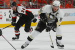 PHILADELPHIA - MAY 13: Sidney Crosby #87 of the Pittsburgh Penguins skates against the Philadelphia Flyers on May 13, 2008 during game three of the Eastern Conference Finals of the 2008 Stanley Cup playoffs at the Wachovia Center in Philadelphia, Pennsylvania. (Photo by Bruce Bennett/Getty Images)
