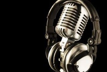 Microphone_and_headphones_350_3_feature