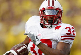 ANN ARBOR, MI - SEPTEMBER 27: John Clay #32 of the Wisconsin Badgers gets out into the open during a second quarter run against the Michigan Wolverines on September 27, 2008 at Michigan Stadium in Ann Arbor, Michigan. (Photo by Gregory Shamus/Getty Images)