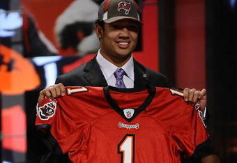 NEW YORK - APRIL 25:  Tampa Bay Buccaneers #17 draft pick Josh Freeman poses for photographers at Radio City Music Hall for the 2009 NFL Draft on April 25, 2009 in New York City  (Photo by Jeff Zelevansky/Getty Images)
