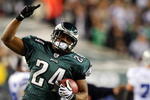 PHILADELPHIA - DECEMBER 28:  Sheldon Brown #24 of the Philadelphia Eagles celebrates his interception late in the first half against the Dallas Cowboys on December 28, 2008 at Lincoln Financial Field in Philadelphia, Pennsylvania.  (Photo by Jim McIsaac/Getty Images)