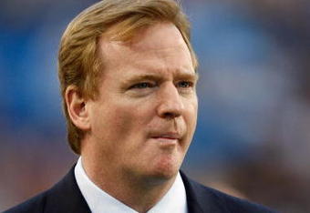TAMPA, FL - FEBRUARY 01:  NFL Commissioner Roger Goodell looks on during Super Bowl XLIII between the Arizona Cardinals and the Pittsburgh Steelers on February 1, 2009 at Raymond James Stadium in Tampa, Florida.  (Photo by Streeter Lecka/Getty Images)