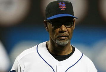 NEW YORK - APRIL 28:  Jerry Manuel #53, Manager of the New York Mets, runs off the field during the game against the Florida Marlins on April 28, 2009 at Citi Field in the Flushing neighborhood of the Queens borough of New York City.  (Photo by Al Bello/Getty Images)