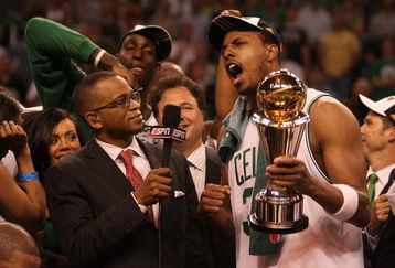 BOSTON - JUNE 17:  Paul Pierce #34 of the Boston Celtics answers question from ESPN broadcaster Stuart Scott as Pierce holds the NBA Finals MVP trophy after defeating the Los Angeles Lakers in Game Six of the 2008 NBA Finals on June 17, 2008 at TD Banknorth Garden in Boston, Massachusetts. NOTE TO USER: User expressly acknowledges and agrees that, by downloading and/or using this Photograph, user is consenting to the terms and conditions of the Getty Images License Agreement.  (Photo by Elsa/Getty Images)