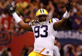 NEW ORLEANS - JANUARY 07:  Tyson Jackson #93 of the Louisiana State University Tigers celebrates during the AllState BCS National Championship against the Ohio State Buckeyes on January 7, 2008 at the Louisiana Superdome in New Orleans, Louisiana.  (Photo by Doug Benc/Getty Images)