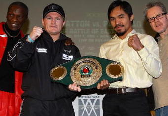 LONDON - MARCH 02:  (L-R) Floyd Mayweather Snr (Hatton's coach), Ricky Hatton, Manny Pacquiao and Freddie Roach (Pacquiao coach) with the belt as they pose for photos at the Imperial War Museum on March 2, 2009  in London. Ricky Hatton will fight Manny Pacquiao on Saturday May 2, 2009 at the MGM Grand Garden Arena in Las Vegas.  (Photo by Julian Finney/Getty Images)