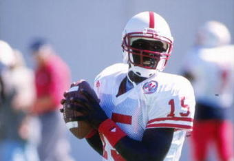 9 Sep 1995:  Quarterback Tommie Frazier of the Nebraska Cornhuskers drops back to pass during a game against the Michigan State Spartans  at Spartan Stadium in East Lansing, Michigan.  Nebraska won the game 50-10. Mandatory Credit: Jonathan Daniel  /Allspo
