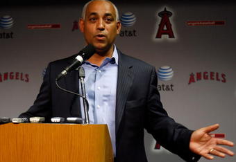 ANAHEIM, CA - JUNE 17:  New York Mets general manager Omar Minaya addresses the media at a press conference called to name Jerry Manuel as the interim manager at Angel Stadium on June 17, 2008 in Anaheim, California.  (Photo by Jeff Gross/Getty Images)